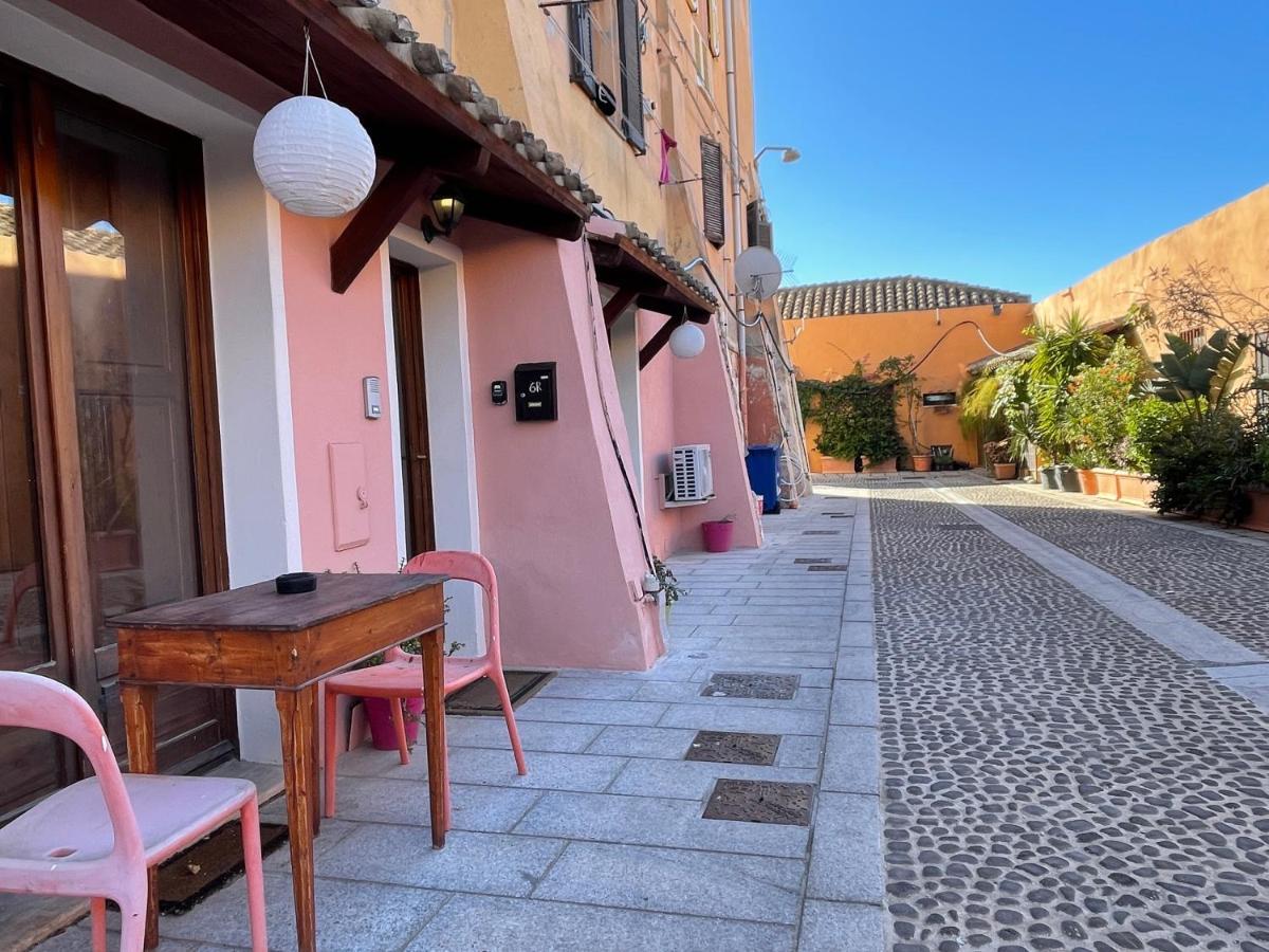 The Heart Of Cagliari, Cozy 2 Bedroom Apartment Exteriör bild